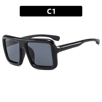 Square frame sunglasses, fashionable retro sunglasses, Instagram popular street photography trendy sunglasses for women