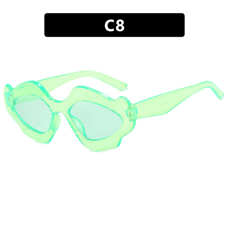 Lips, flower shaped sunglasses, funny sunglasses, irregular personality, dance party sunglasses, street photography, fashionable and exaggerated
