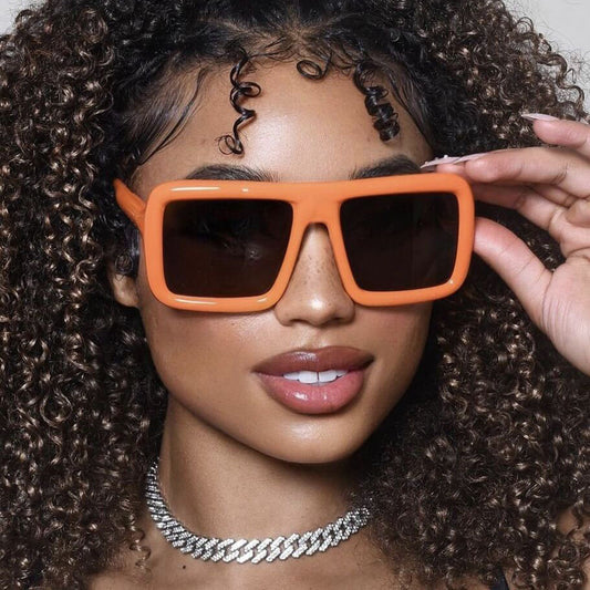 Square frame sunglasses, fashionable retro sunglasses, Instagram popular street photography trendy sunglasses for women